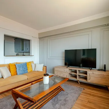 Sea View Two-bedroom In Managed 4*