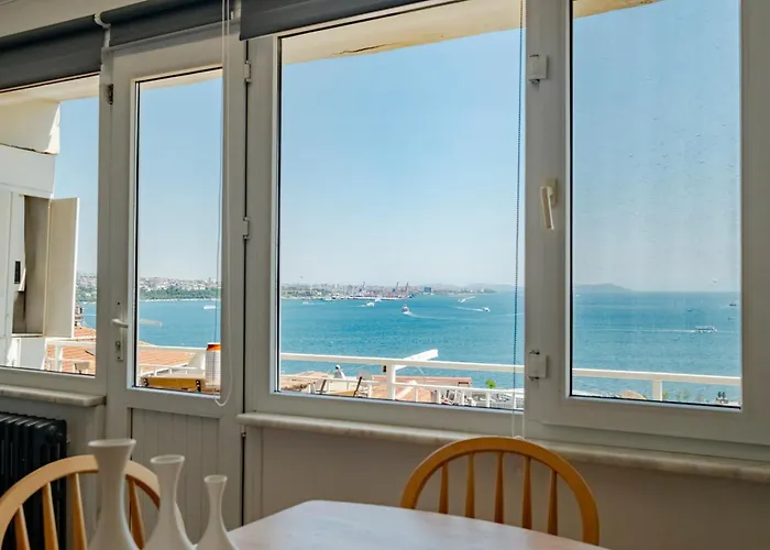 Sea View Two-bedroom In Managed