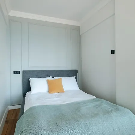 Sea View Two-bedroom In Managed Apartment 4*