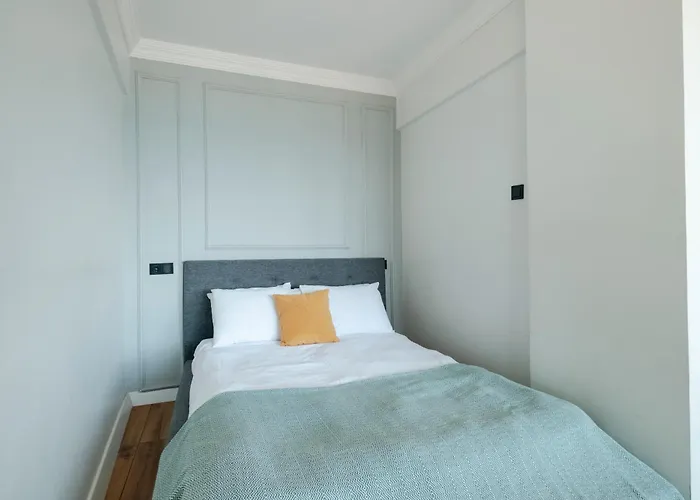 Sea View Two-bedroom In Managed Apartment 4*