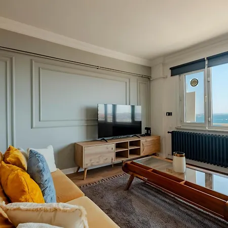 Sea View Two-bedroom In Managed 公寓 伊斯坦布尔