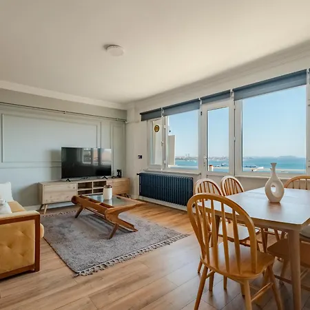 Sea View Two-bedroom In Managed 公寓