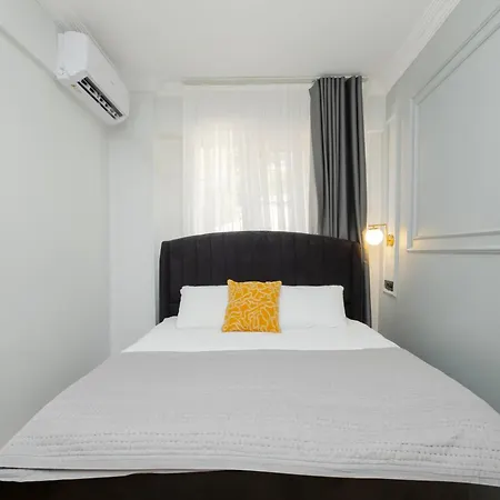 Sea View Two-bedroom In Managed 4* 伊斯坦布尔