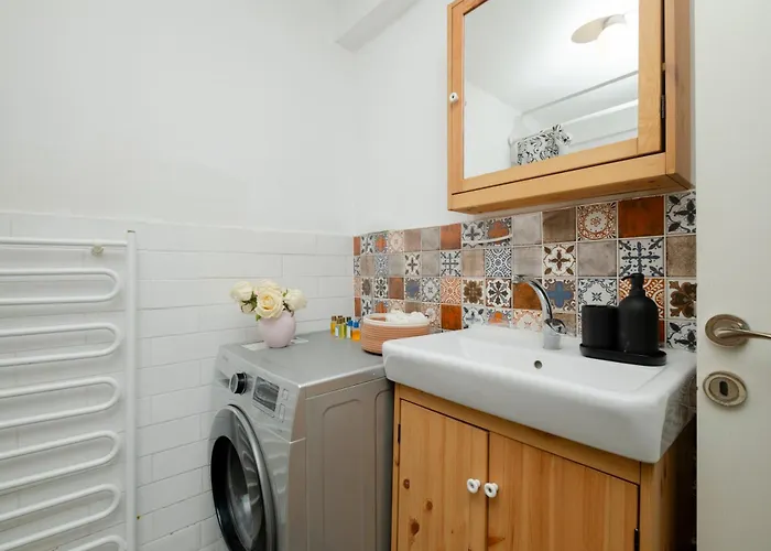 Sea View Two-bedroom In Managed Апартаменты 4*